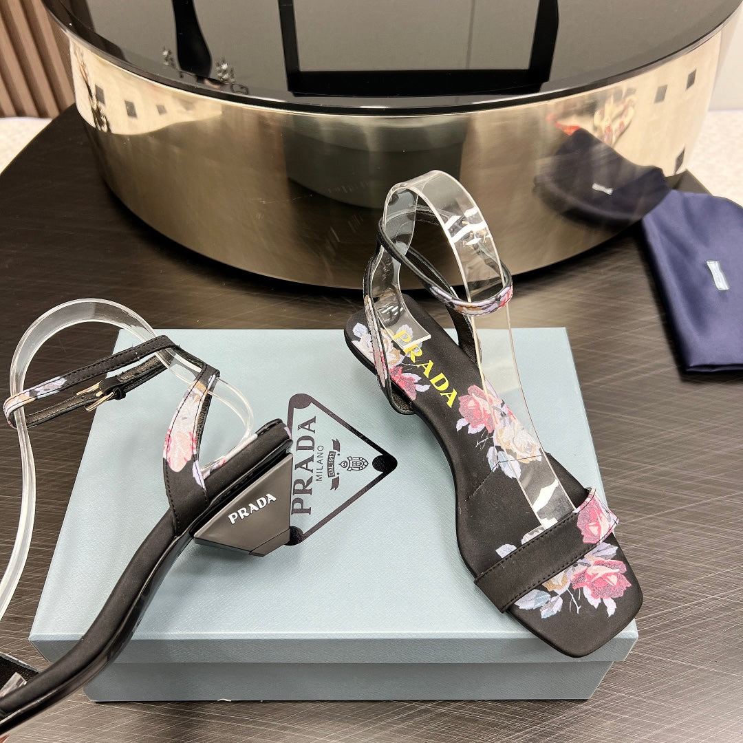 PRA TRIANGLE HEEL FLOWER MOTIF SATIN SANDALS BLACK