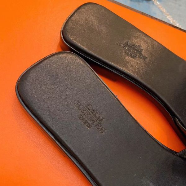 HERM View Sandals In Black Calfskin leather