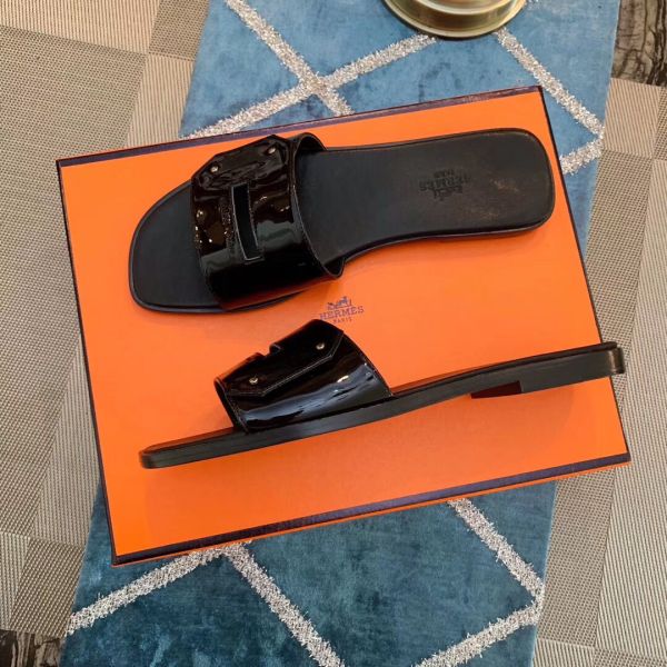 HERM View Sandals In Black Patent leather