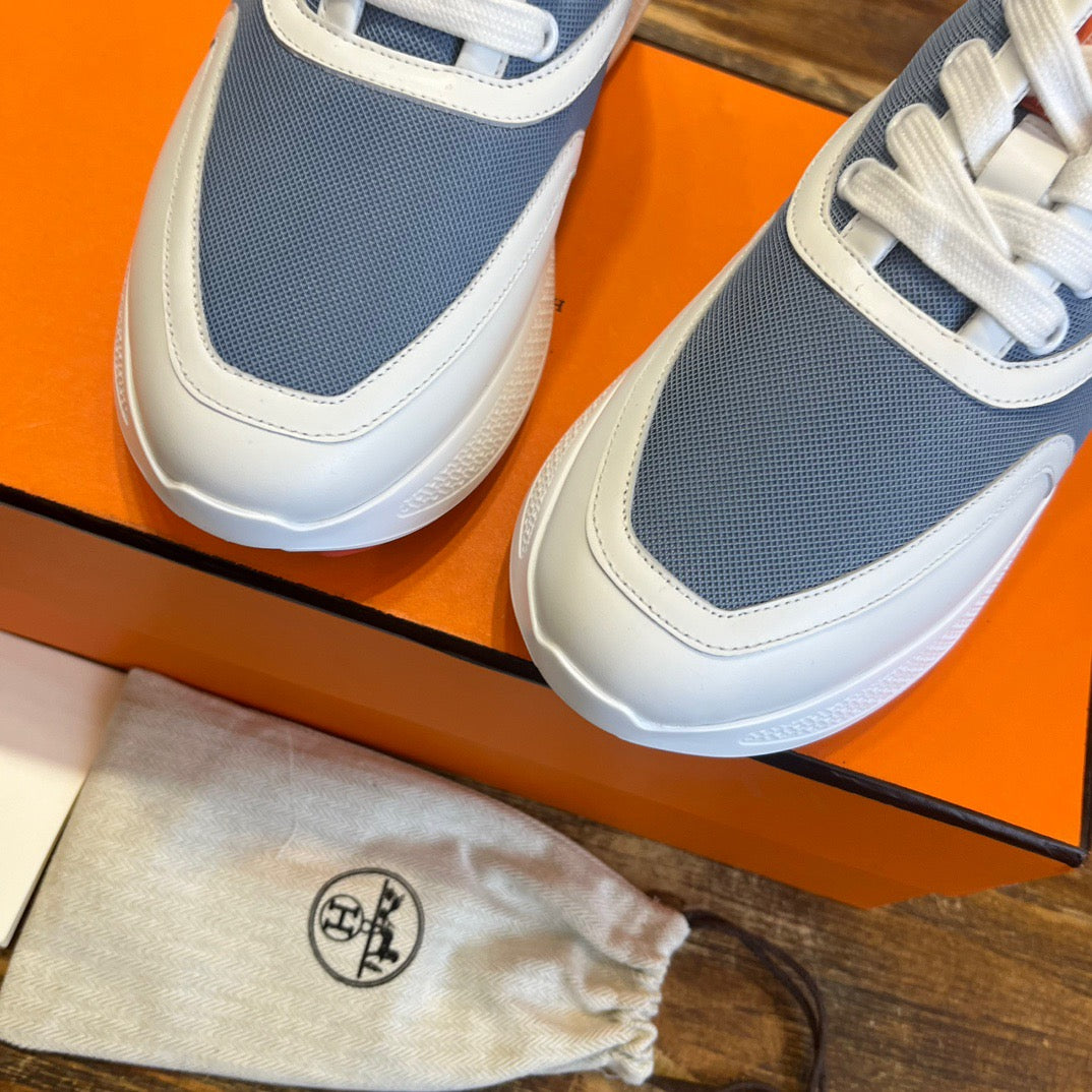 HERM Sneakers