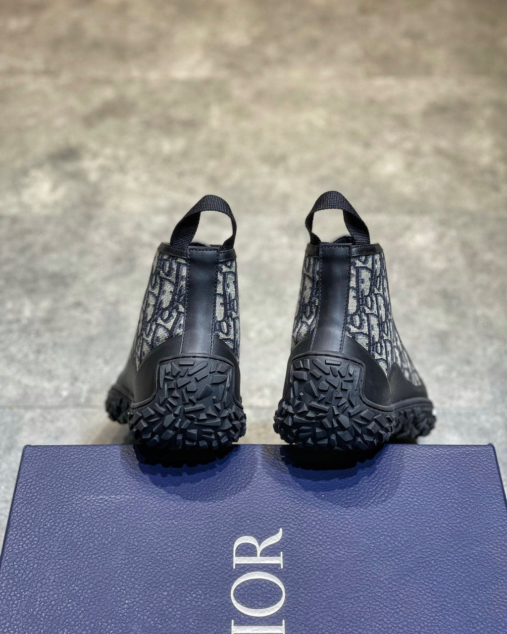 DIO Sneakers