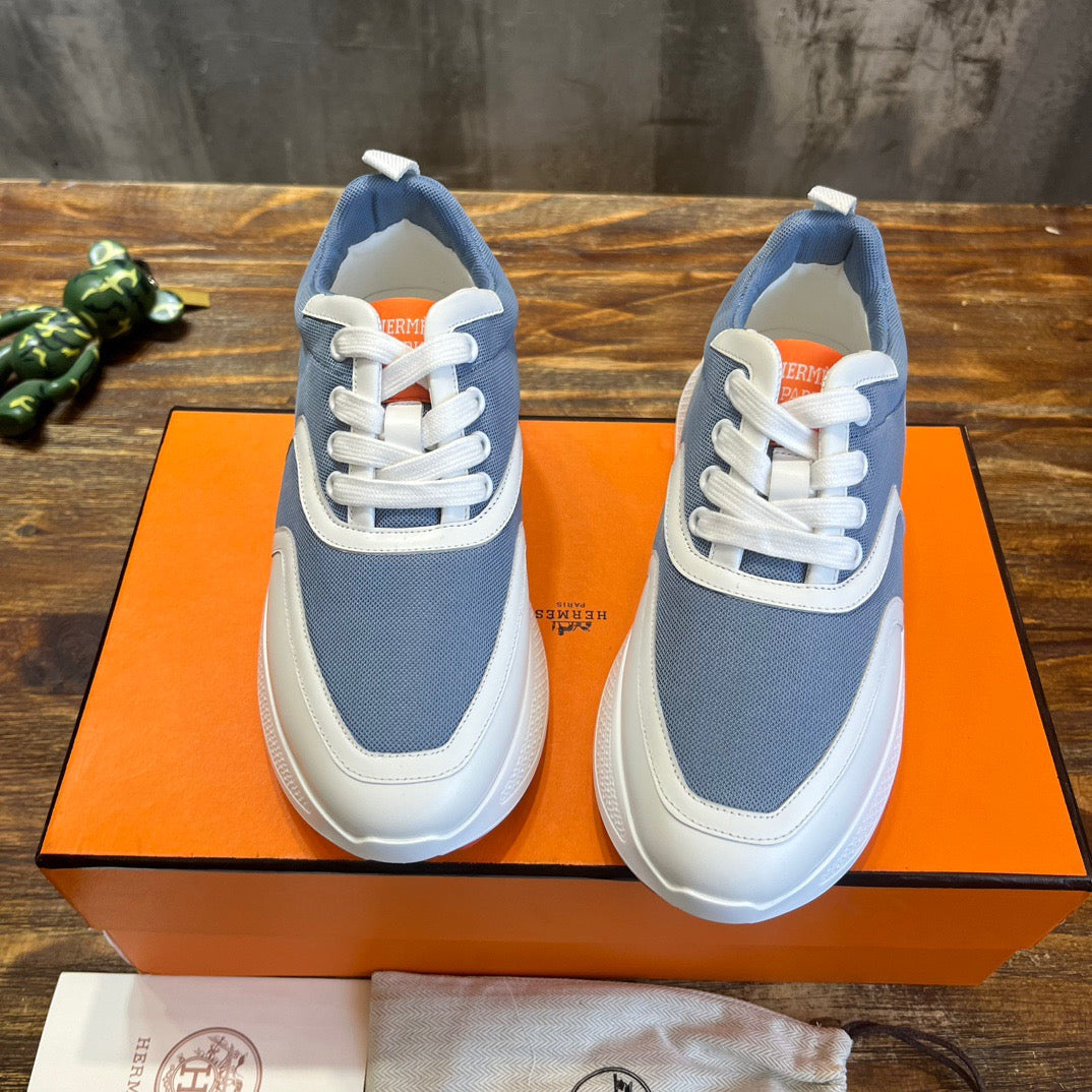 HERM Sneakers