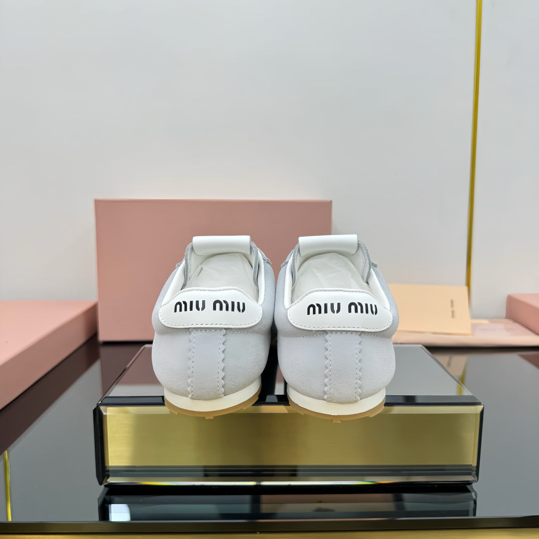 PLUME NAPPA SNEAKERS IN LIGHT GREY CALFSKIN