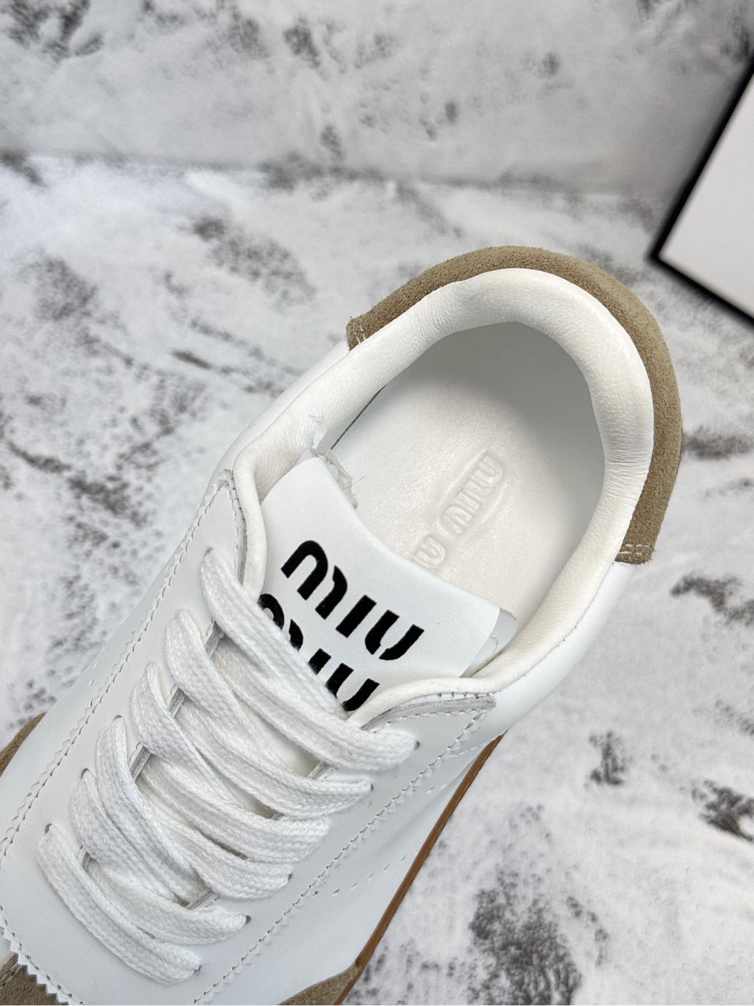 RETRO SNEAKERS IN WHITE LAMBSKIN MIX PEANUT SUEDE