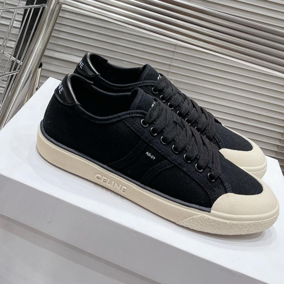 JANE SNEAKERS LOW LACE-UP WITH TRIOMPHE PATCH IN CANVAS AND CALFSKIN BLACK