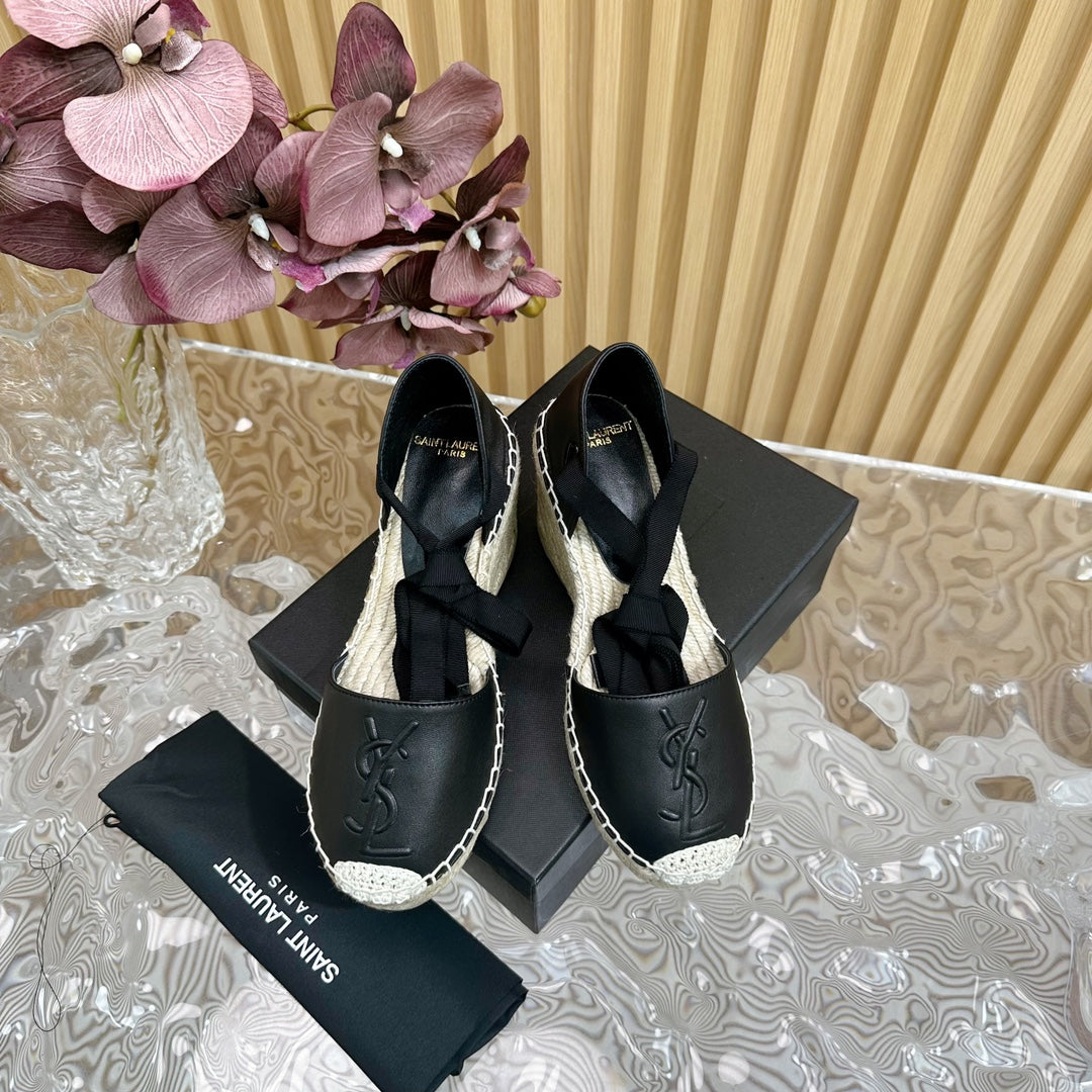 SL WEDGE SANDALS BLACK CALFSKIN AND STRAW