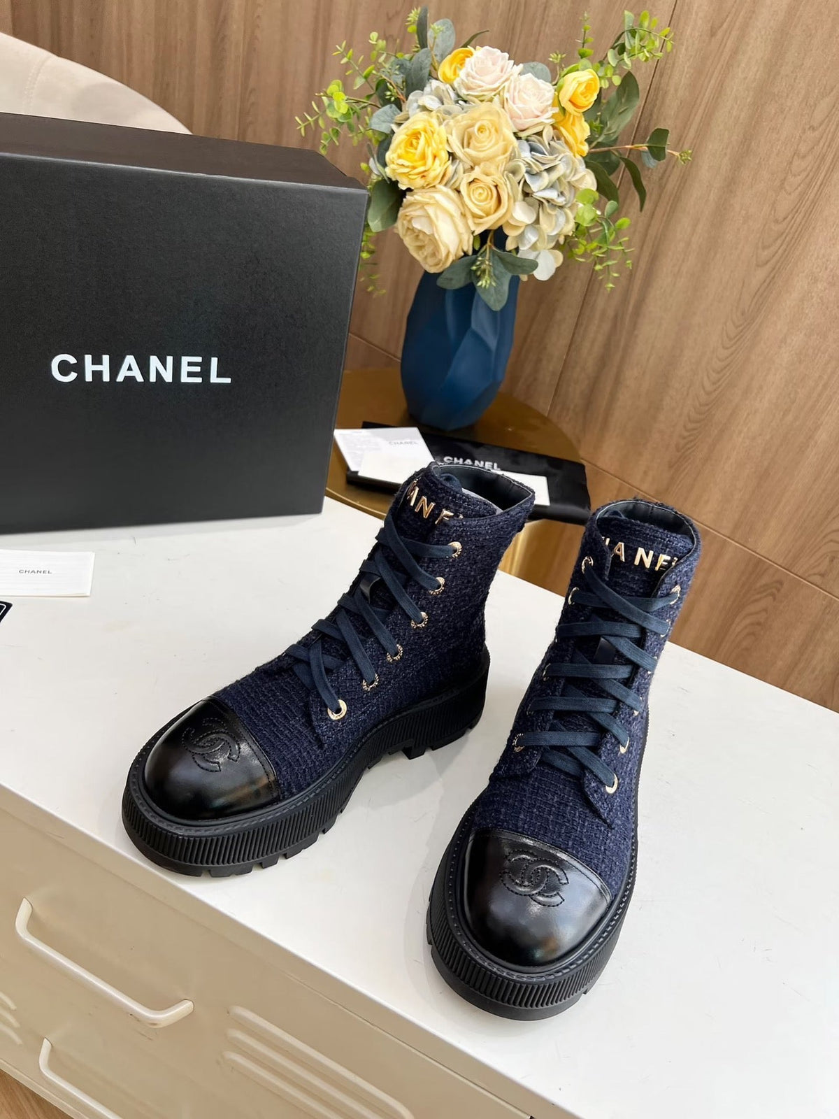 SHORT BOOTS IN DENIM BLUE TWEED AND BLACK CALFSKIN