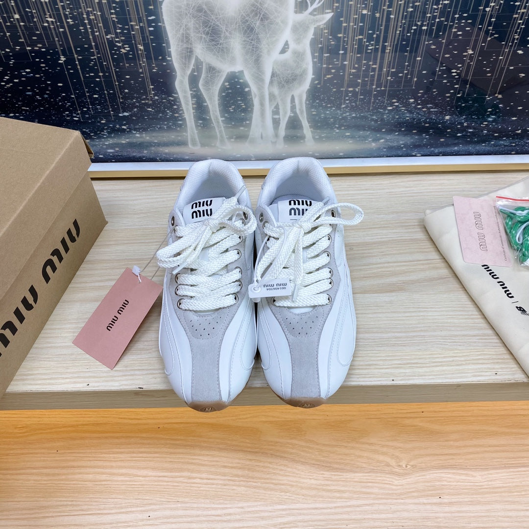 NB White and Gray Sneakers Cowhide