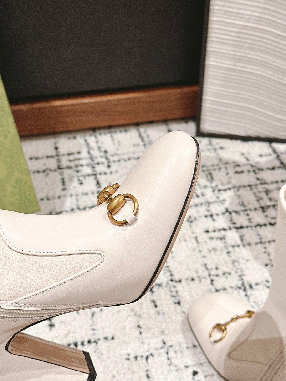 HORSEBIT ANKLE BOOTS 9.5CM IN WHITE SHEEPSKIN