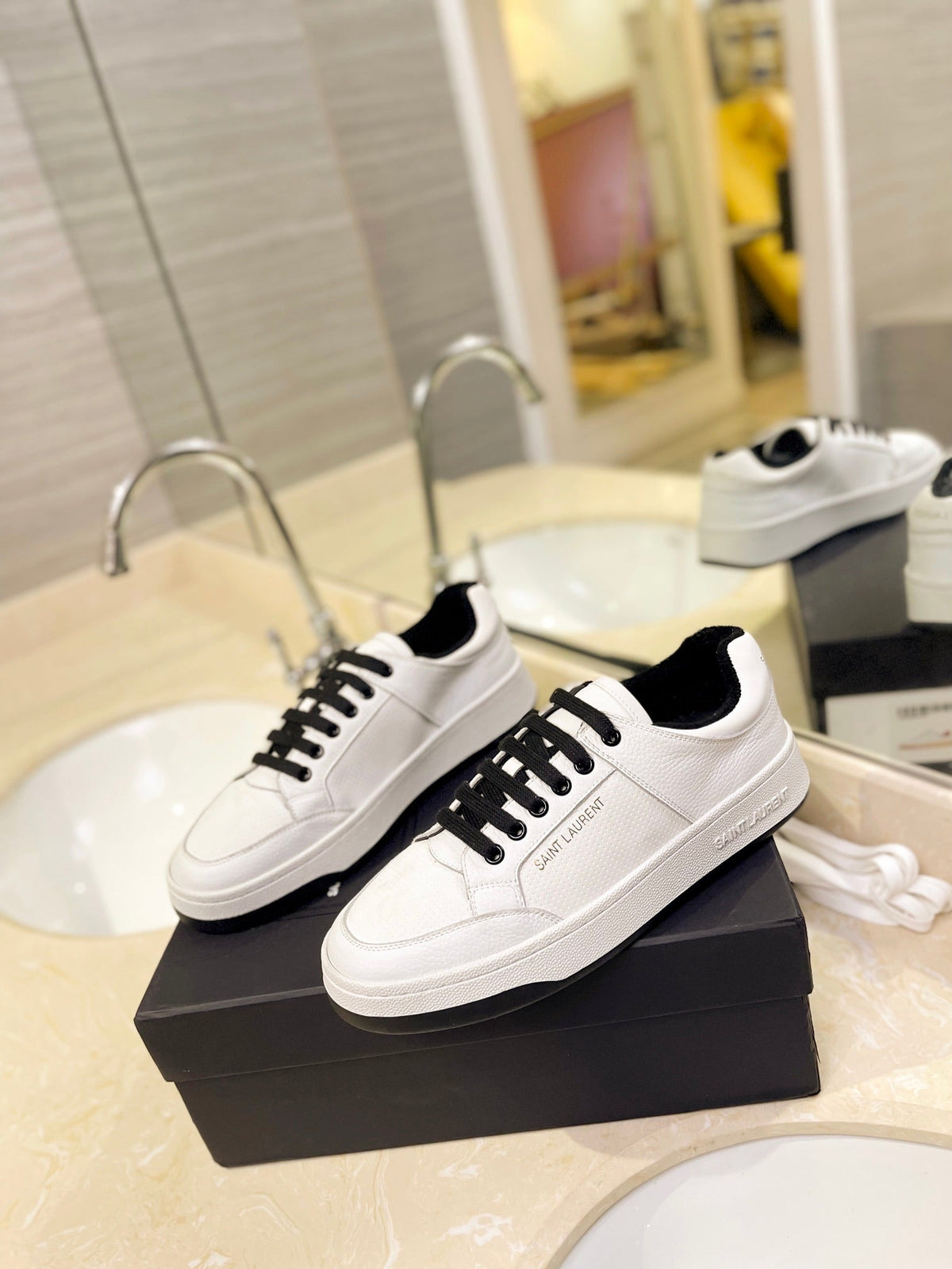 SL SL/61 SNEAKERS WHITE-BLACK LACES CALFSKIN