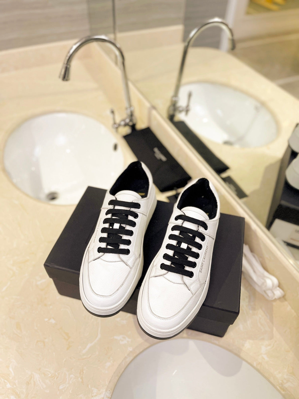 SL SL/61 SNEAKERS WHITE-BLACK LACES CALFSKIN