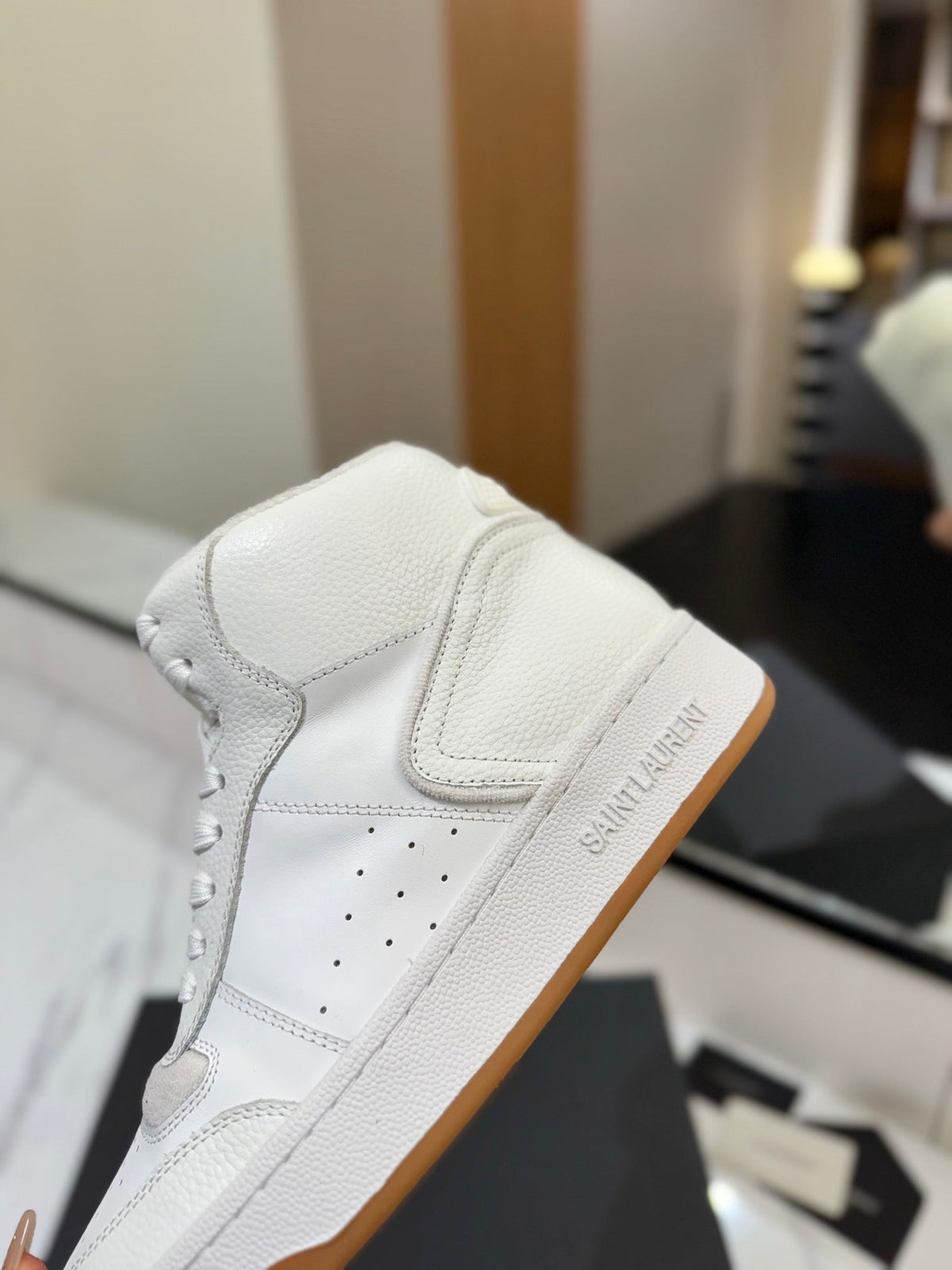 MID-TOP SNEAKERS IN WHITE PERFORATED LAMBSKIN
