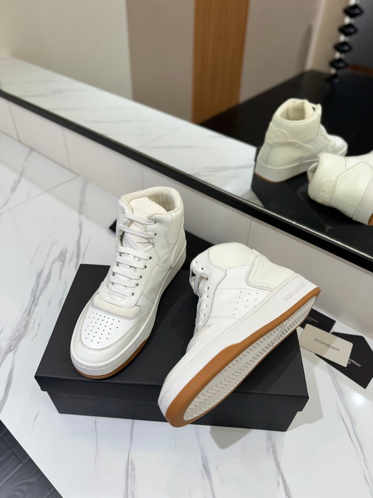 MID-TOP SNEAKERS IN WHITE PERFORATED LAMBSKIN