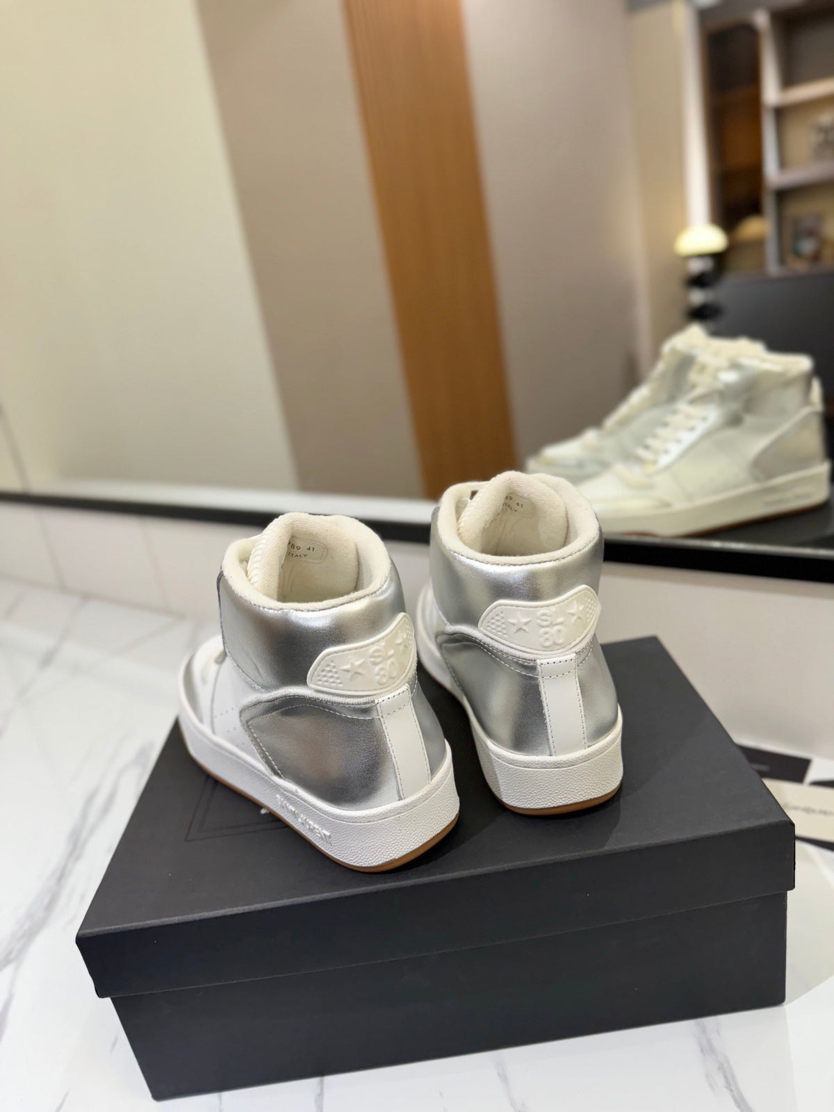 MID-TOP SNEAKERS IN SILVER MIX WHITE LAMBSKIN